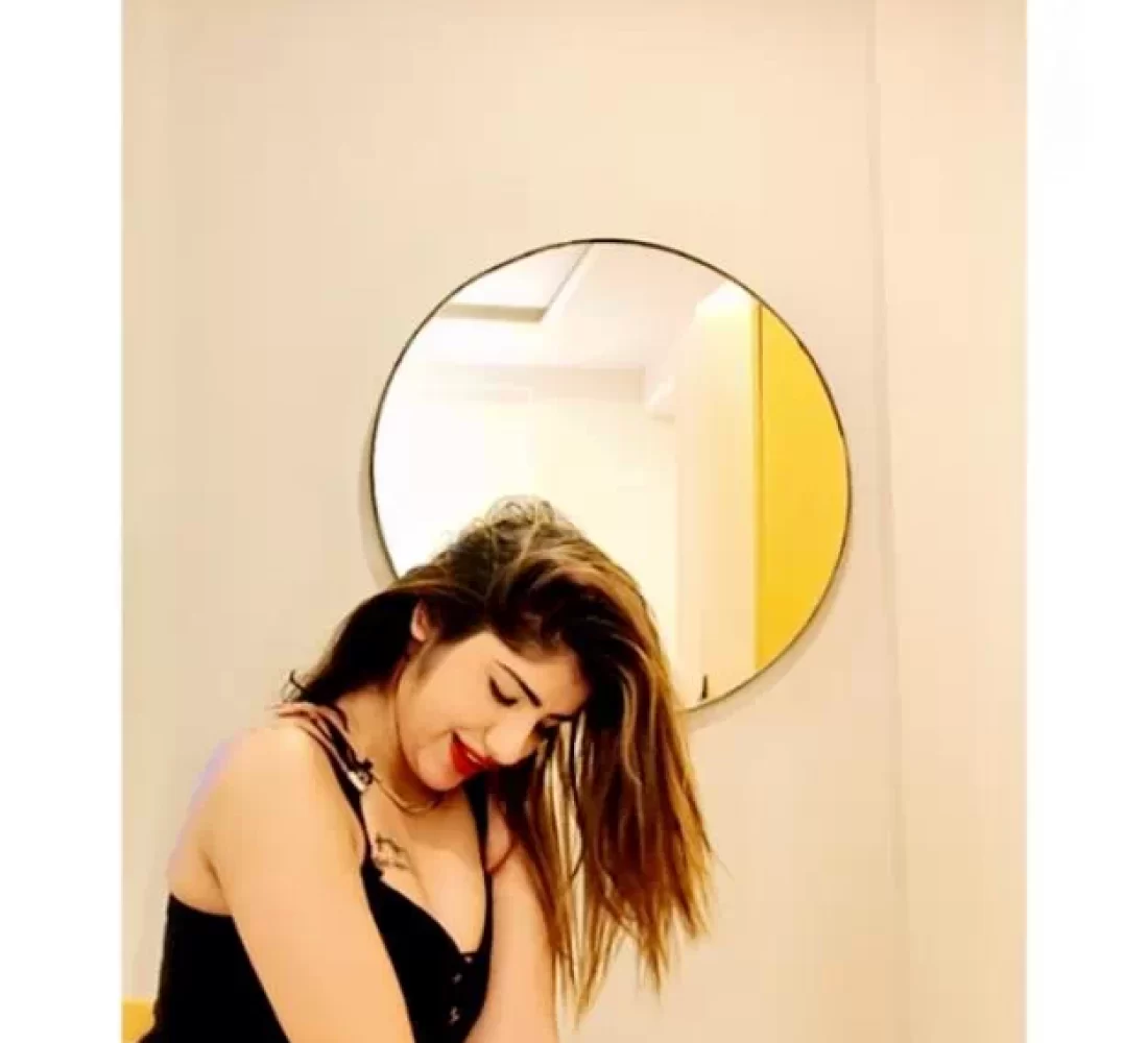 delhihotgirl-myself-shivani-call-me-whatsapp-genuine