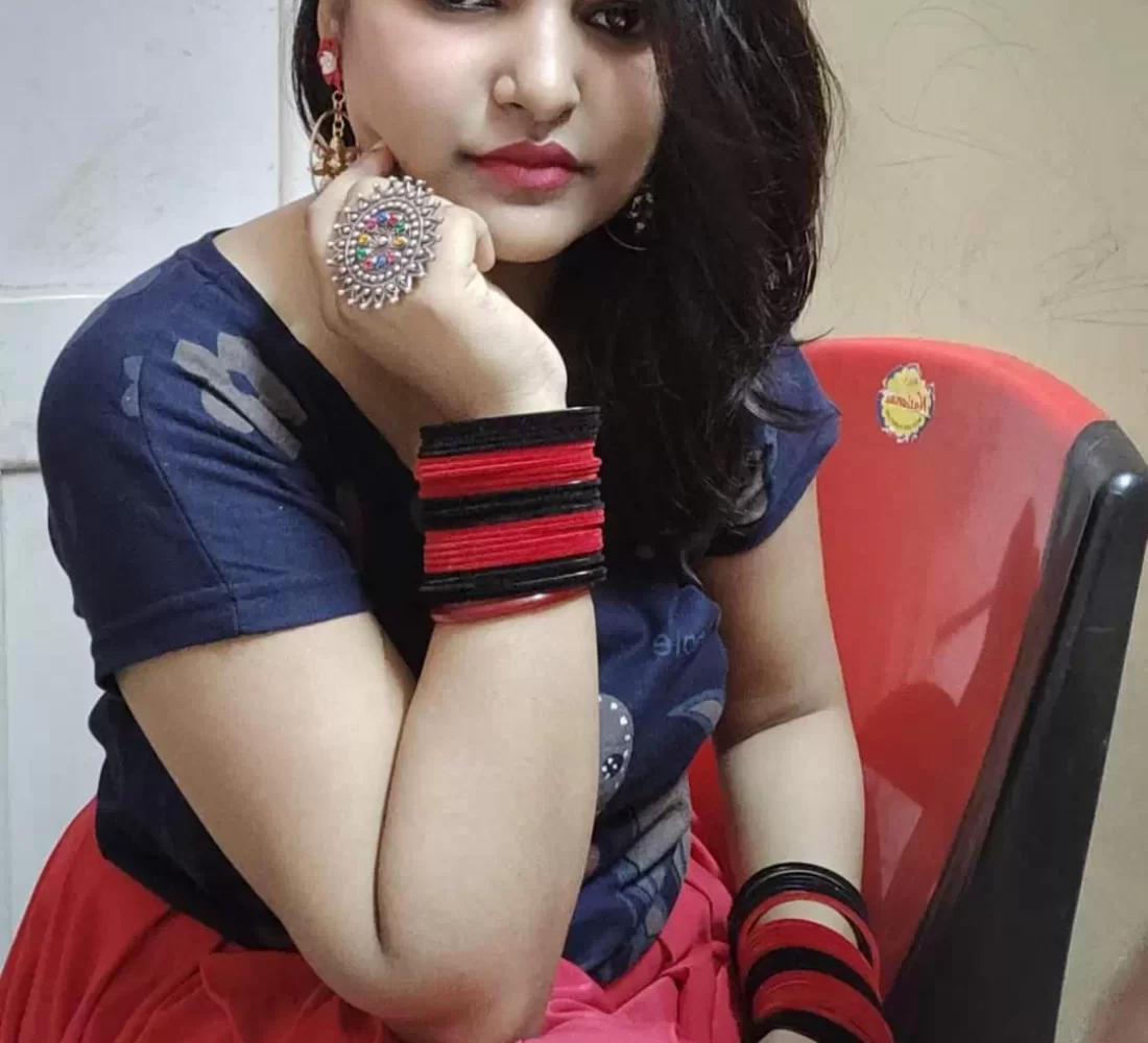 hand-to-hand-cash-payment-no-online-no