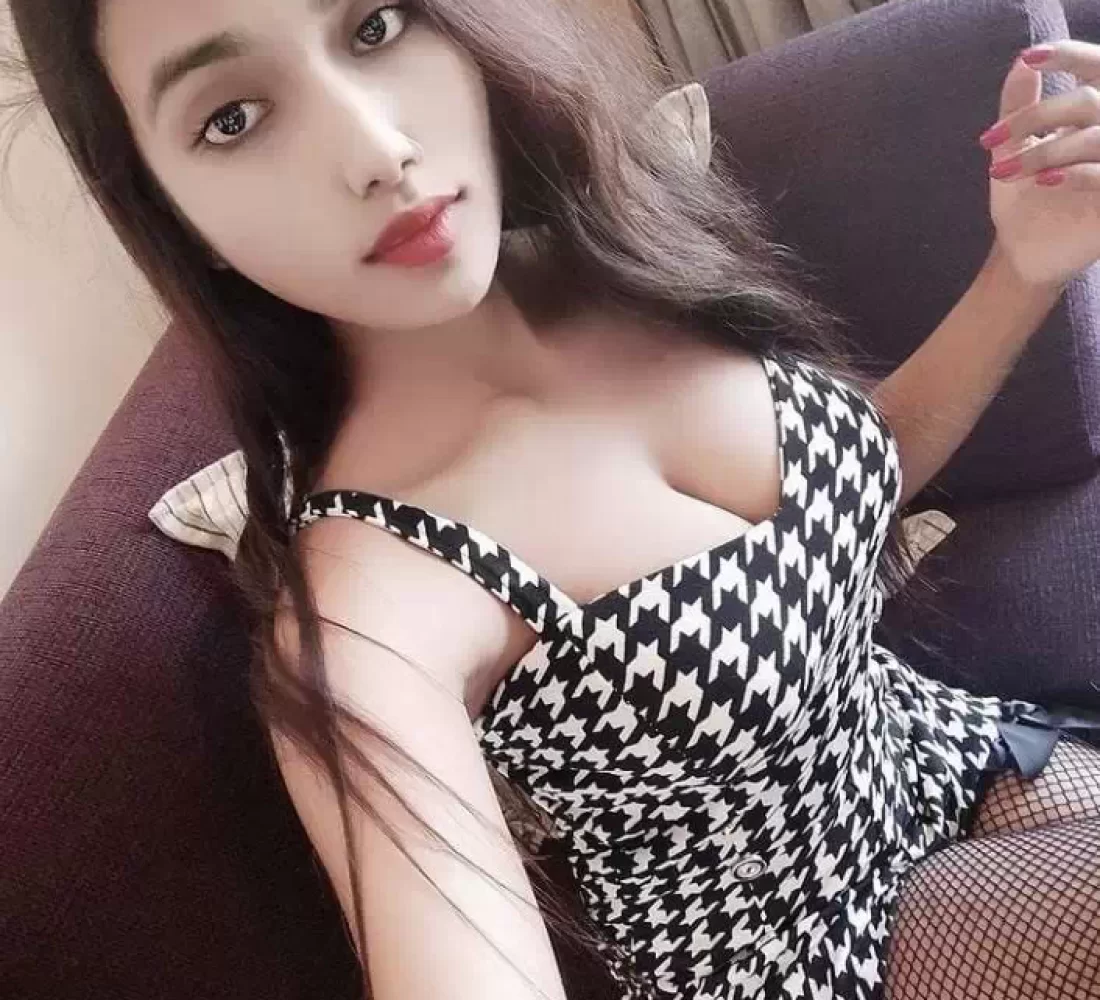 rajouri-garden-safe-and-secure-call-girl-servicenswf20