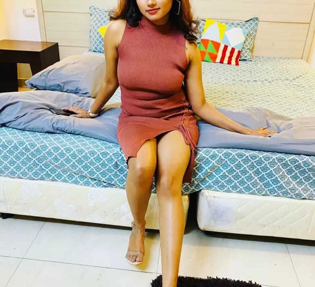 supriya-kalkaji-escort-vip-call-girl-high-profilenswf27
