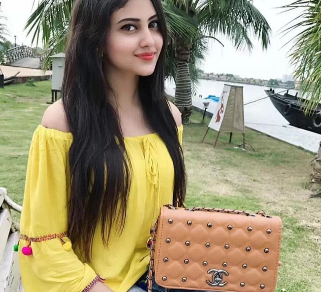 vizag-my-self-janvi-best-independent-high-profile